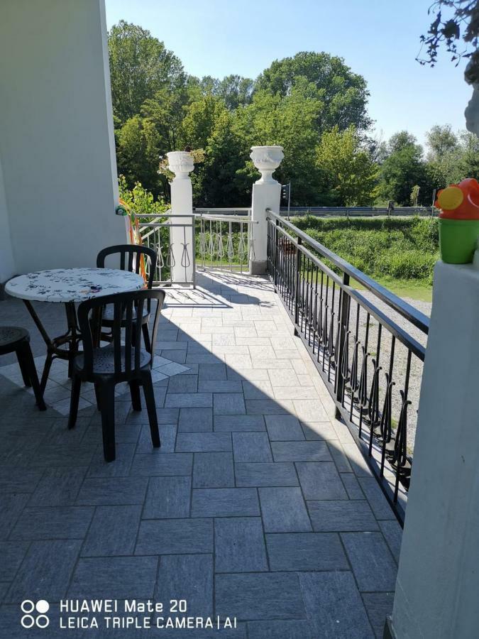 Hotel-Locanda Zanzarina D'Oro Nel Parco Oglio Sud Calvatone Exteriör bild